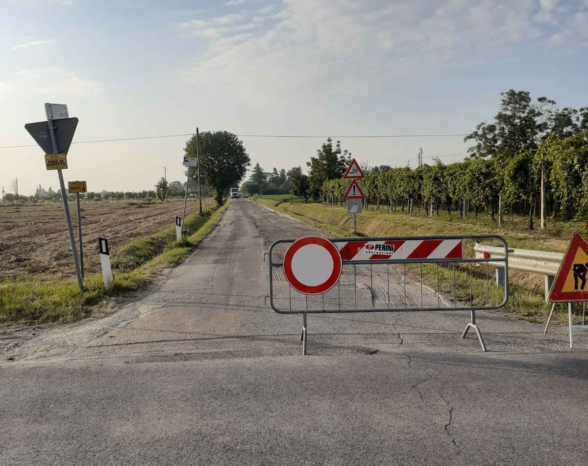 Iniziati i lavori di asfaltatura di via Zacchi
